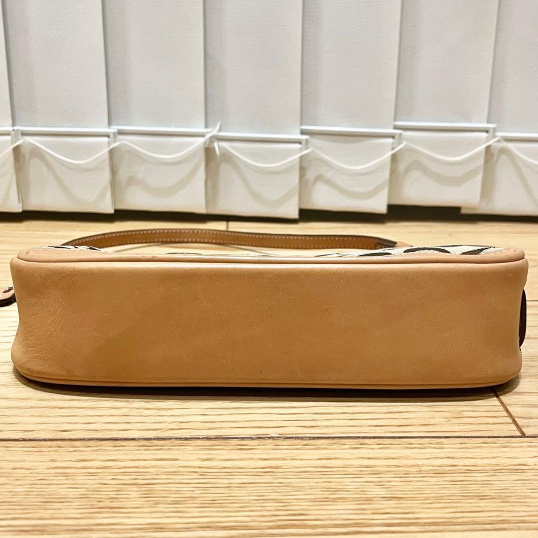 極美品　コーチ　6094 アクセサリーポーチ　シグネチャー　キャンバス