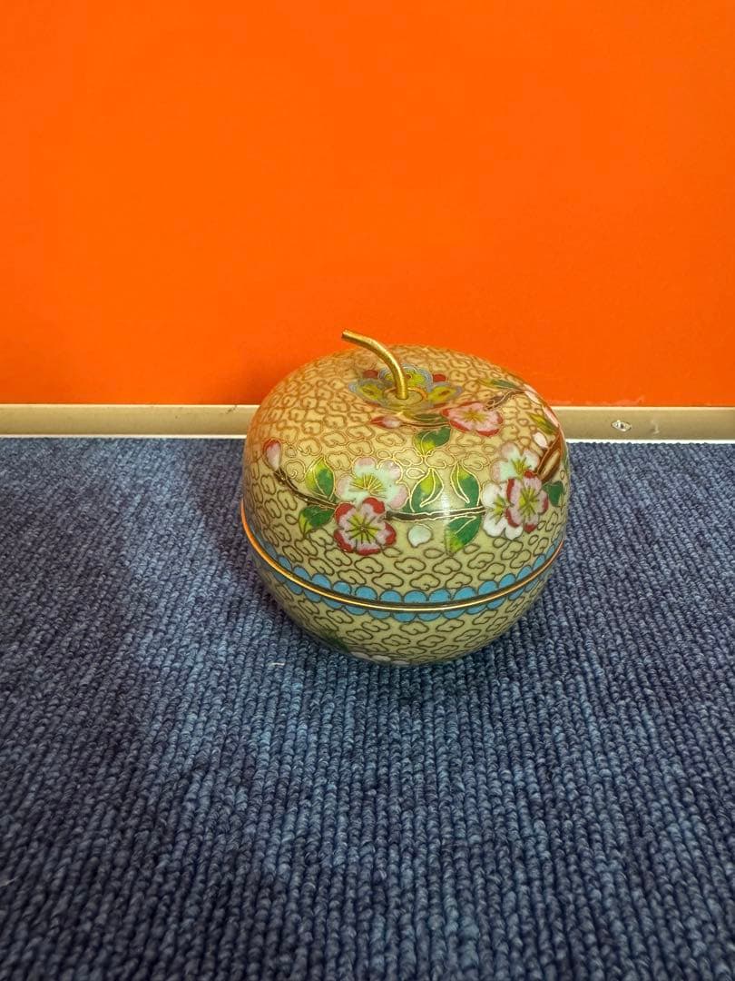 1822  七宝焼　景泰藍　花瓶2客　りんご型蓋物1客