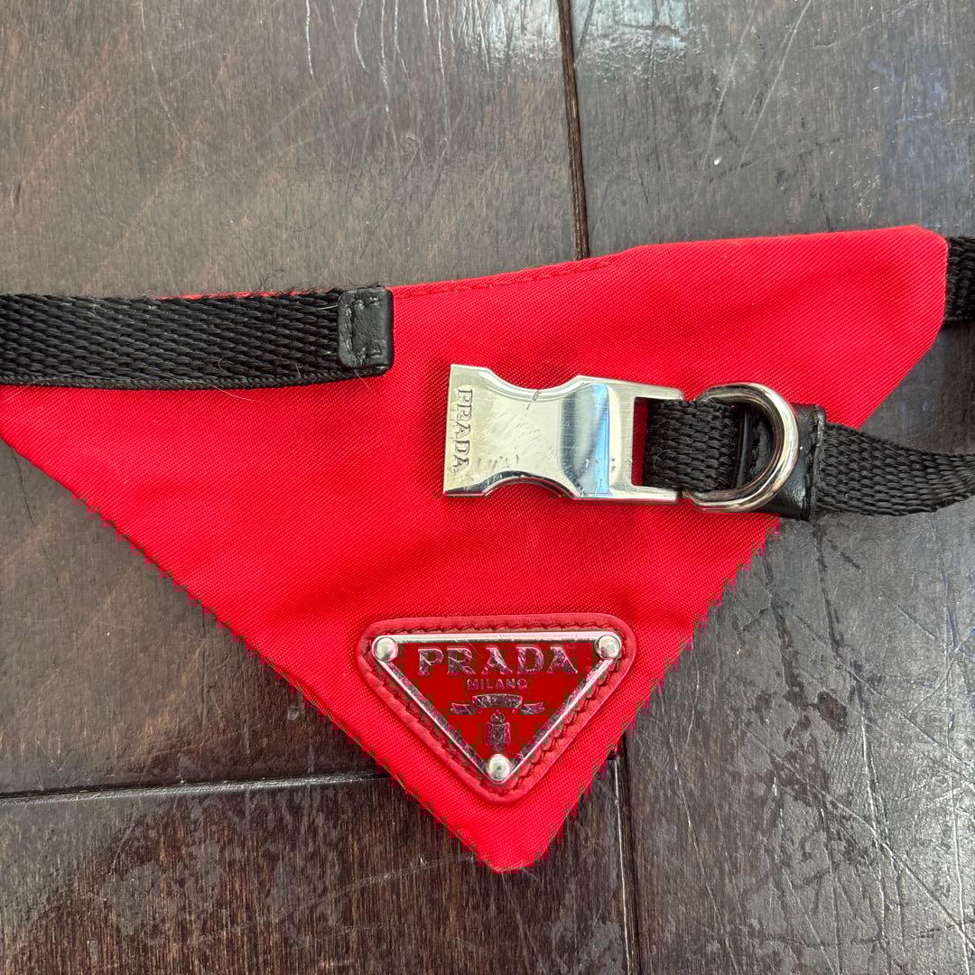 PRADA ナイロン製犬用猫用首輪 赤