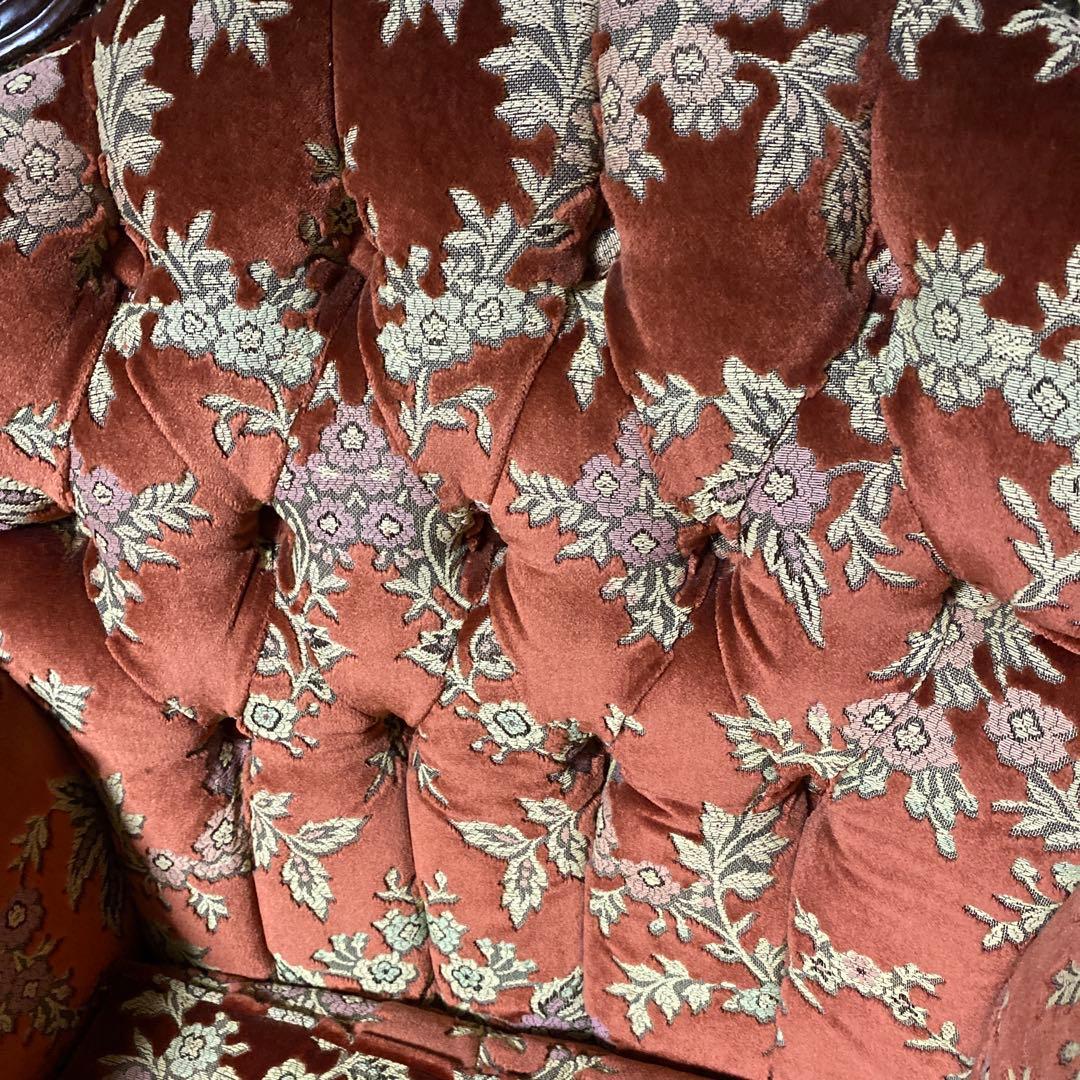 金華山　イタリア　クラシック赤色ベルベットアームソファ