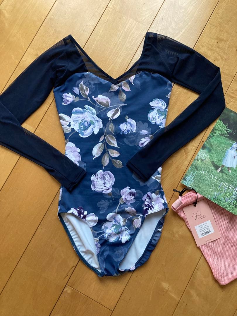 スティナ　stina type V joy flower dark navy M