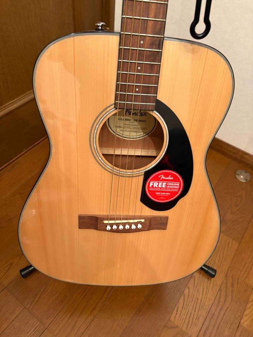 【美品】Fender アコースティックギター　ギターケース・カポ付属