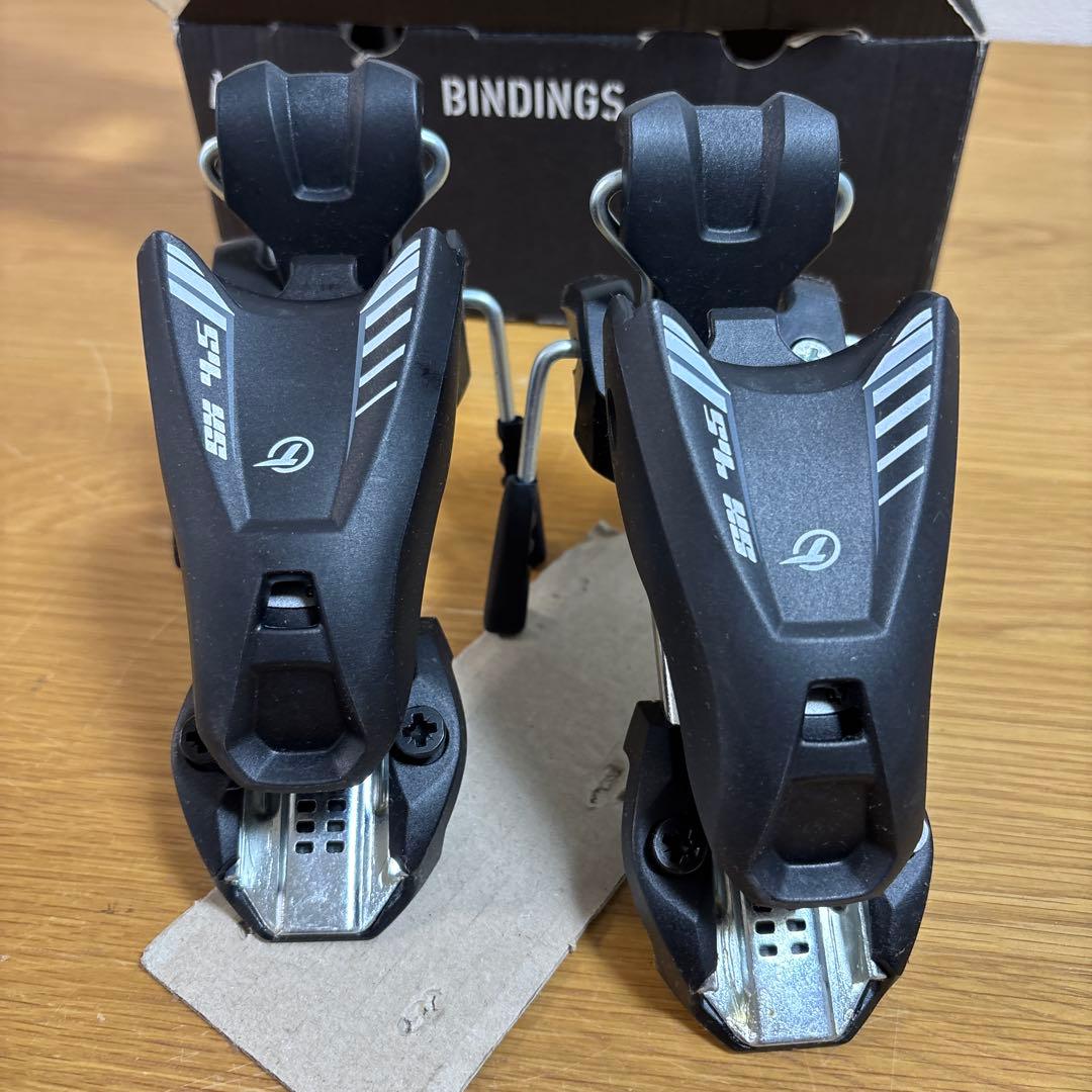 ジュニア向け　新品　未使用　ビンディング　チロリア