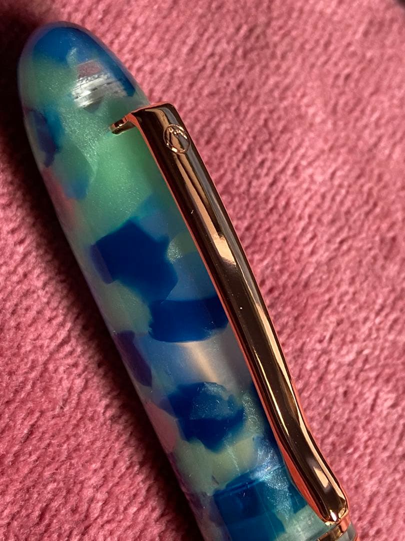 MONTEVERDE USA Mountains of the World万年筆