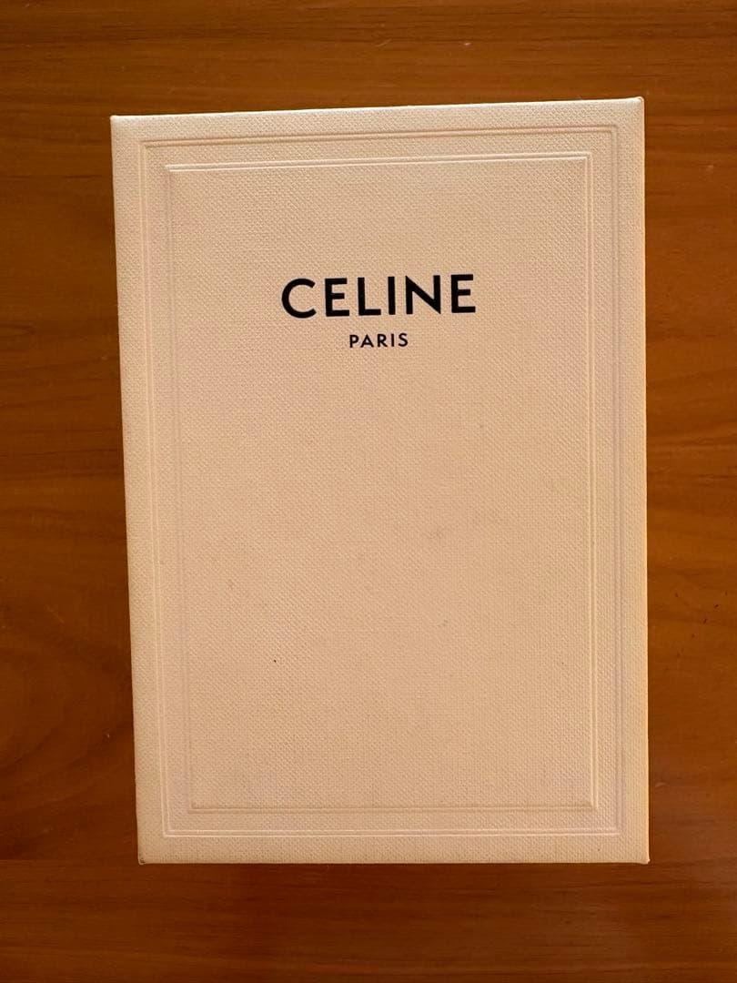 CELINE ブローチ フルールセリーヌウイエラペルピン
