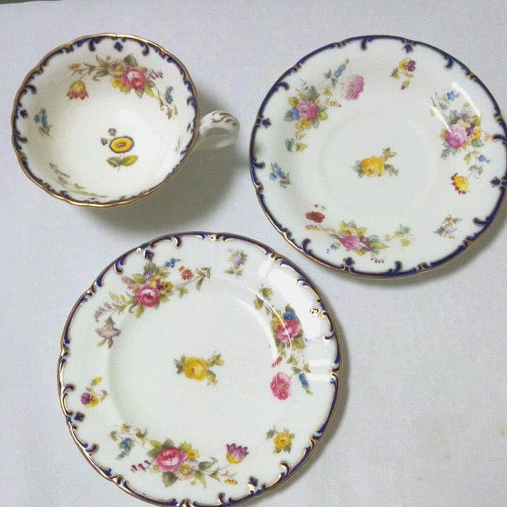 コウルドン　トリオティーセット　英国アンティーク　　お値下げしました