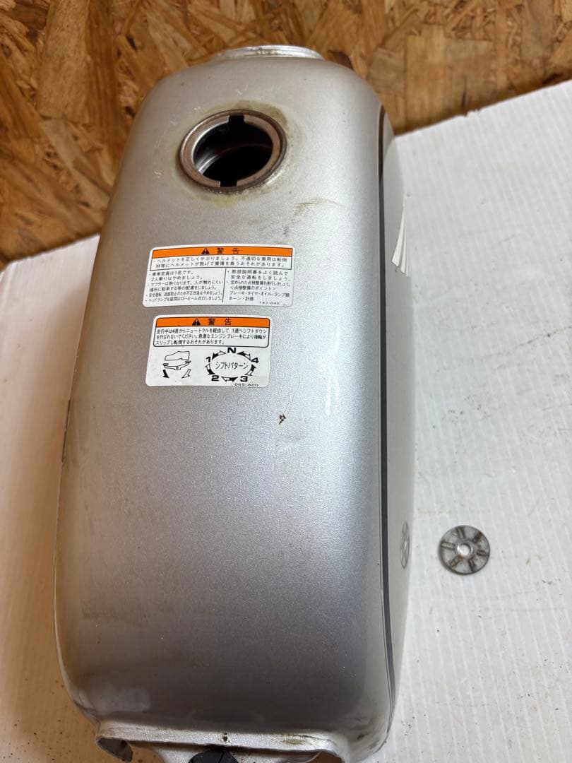タンク　ガソリンタンク　CD50S ベンリィ 純正　パーツ　カブ　ホンダ　②