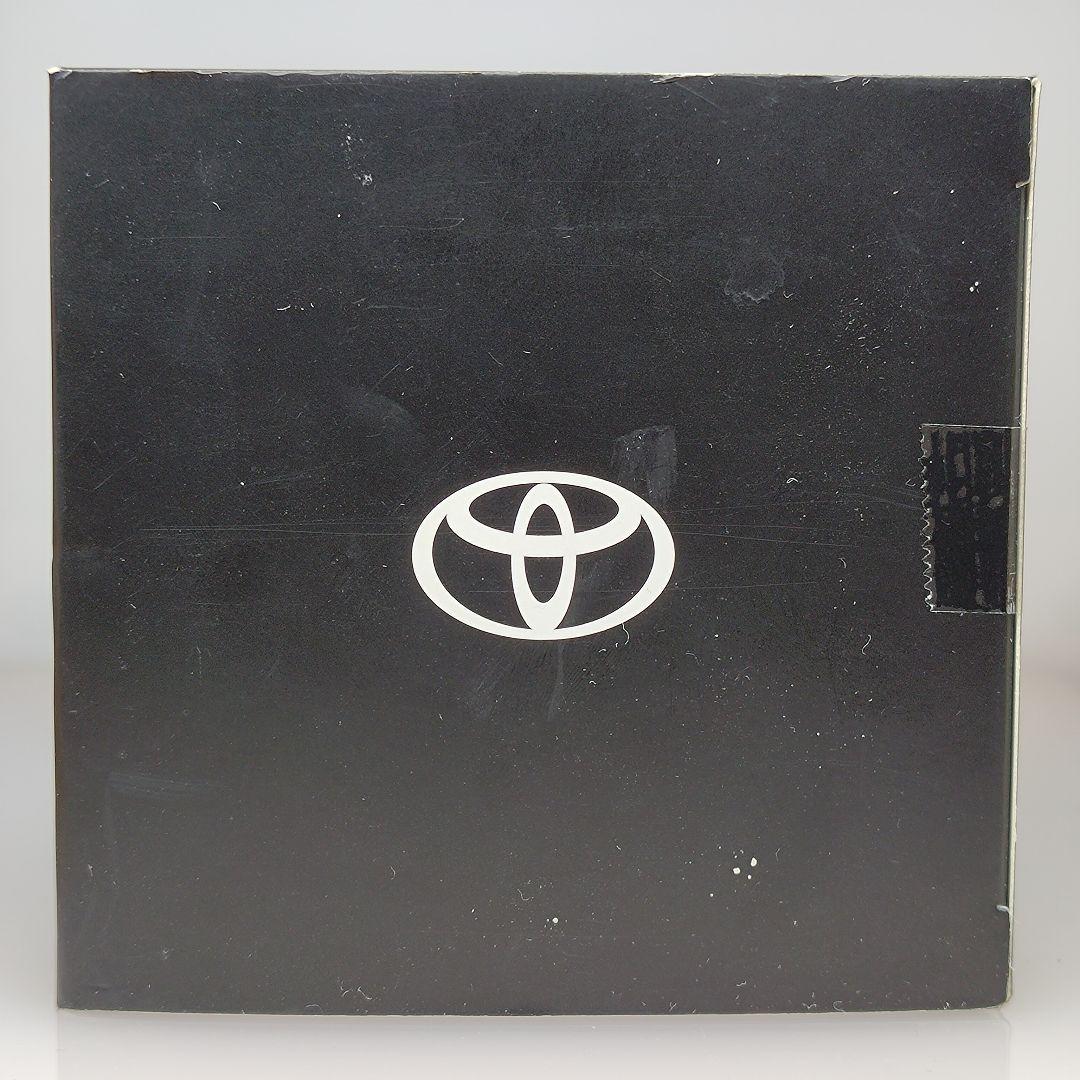 新型 トヨタ シエンタ カラーサンプル ホワイトパールクリスタルシャイン 非売品