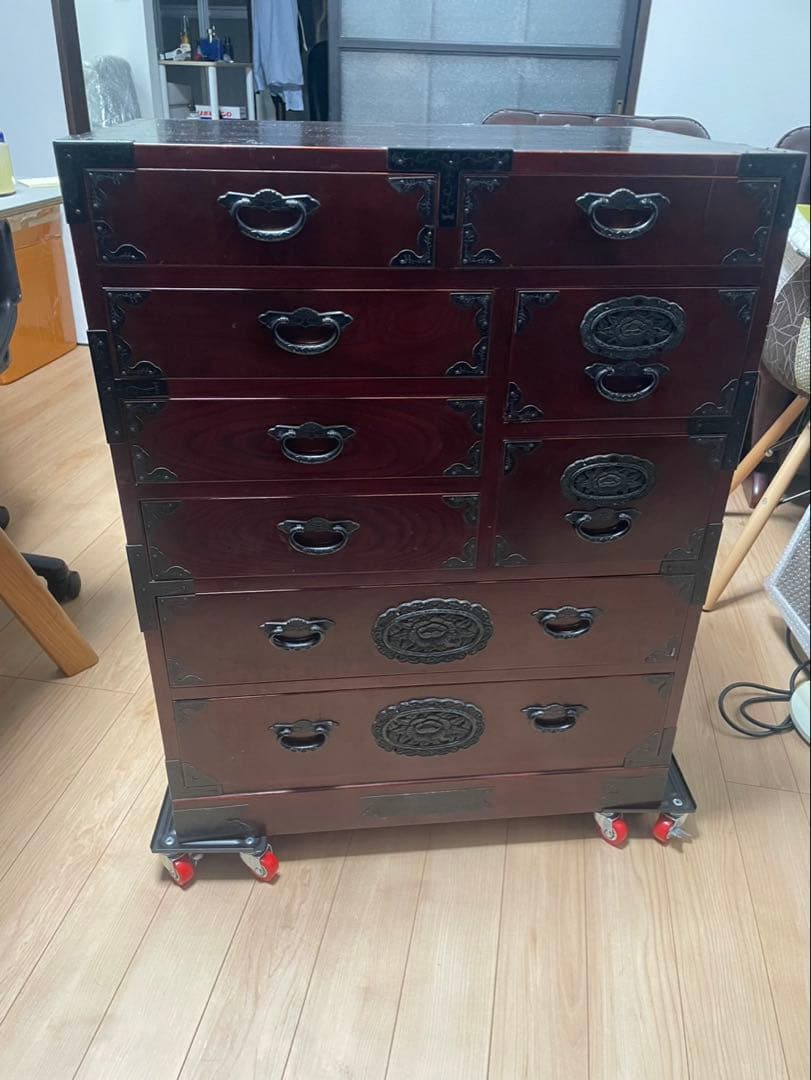 仙台箪笥 小箪笥 階段箪笥風 飾り棚 打ち出し金具 漆塗り風 民芸家具