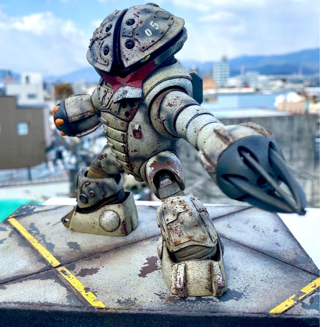 ガンプラ HGUC 1/144 MSM-04 アッガイ 都市迷彩 完成品