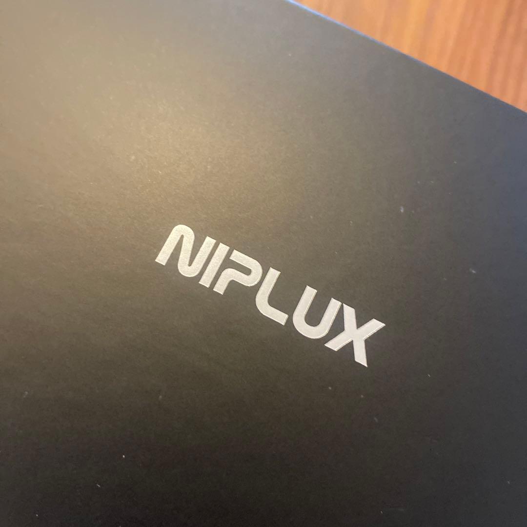 美品！開封のみ NIPLUX EMS EYE RELAX目の疲れに！