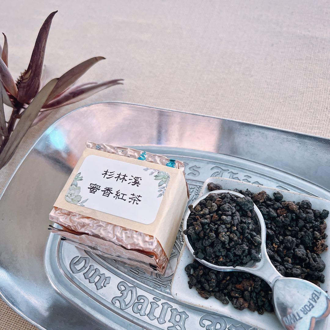 ［ス］玉山塔塔加、焙煎凍頂、迎香烏龍、浅焙鉄観音、炭焙鉄観音、蜜香紅茶