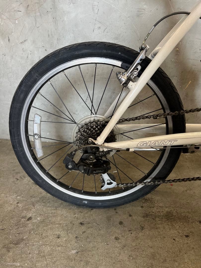 ミニベロ GIANT ESCAPE MINI ジャイアント 20インチ