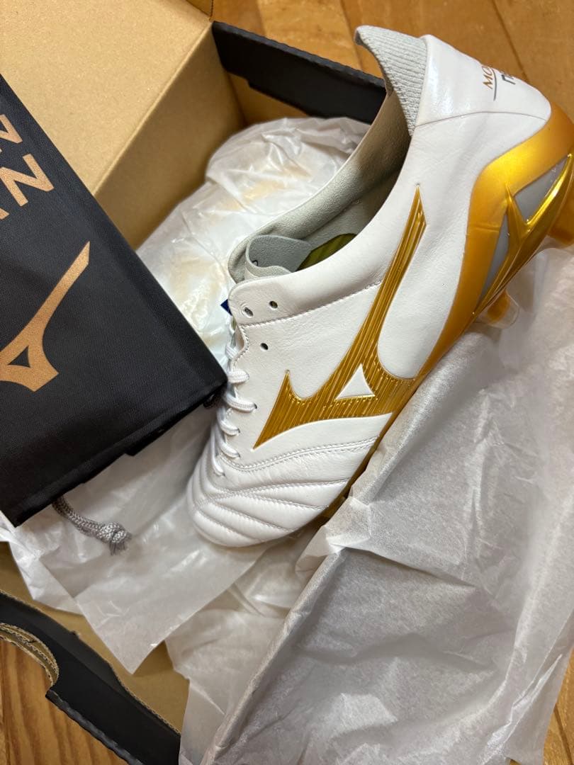 新品　最新　限定カラー　ミズノ　モレリア ネオ4 JAPAN