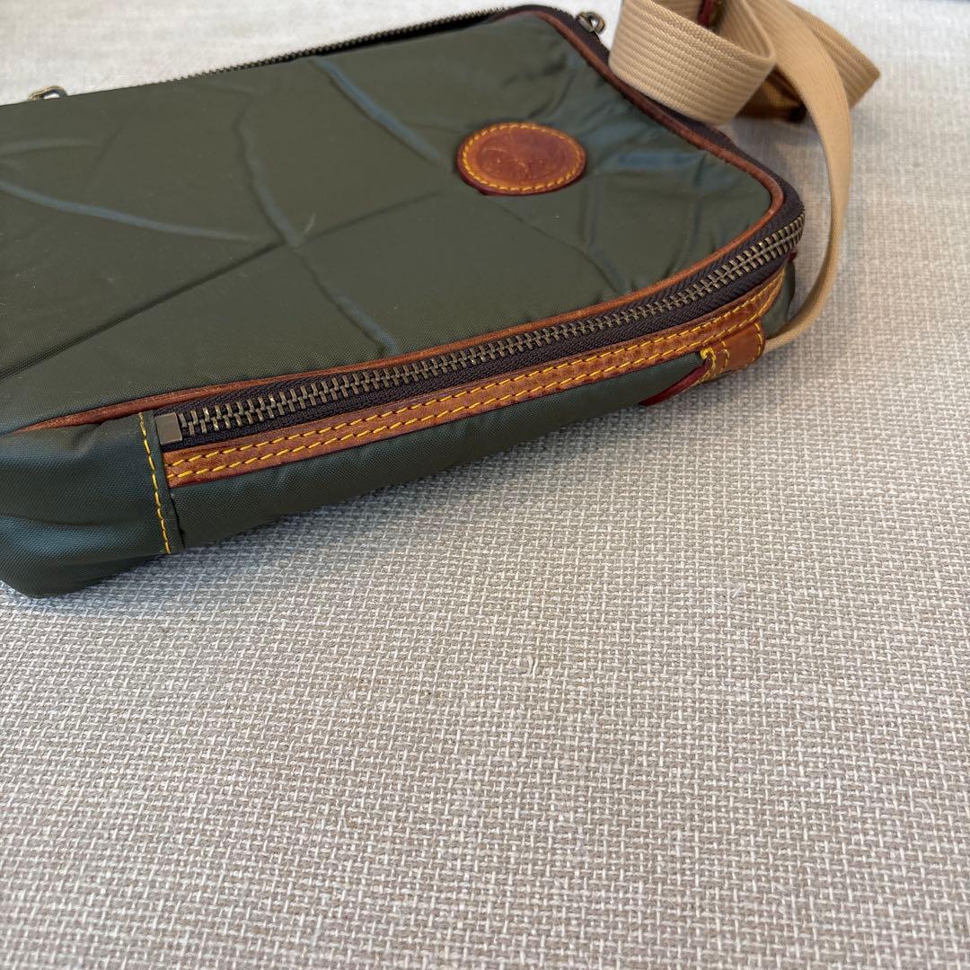 M*I様 ハンティングワールド　ショルダーバッグ　バチュークロス