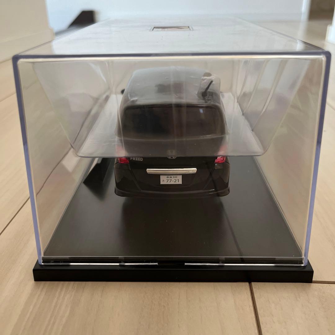 【値下げ】ホンダ FREED 1/24スケールモデル ラジオコントロールカー