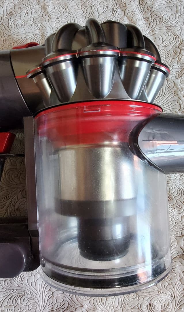 ダイソン掃除機V8