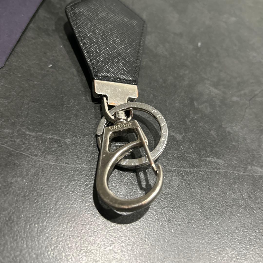PRADA サフィアーノレザー　キーリング　2PP041 ブラック　黒
