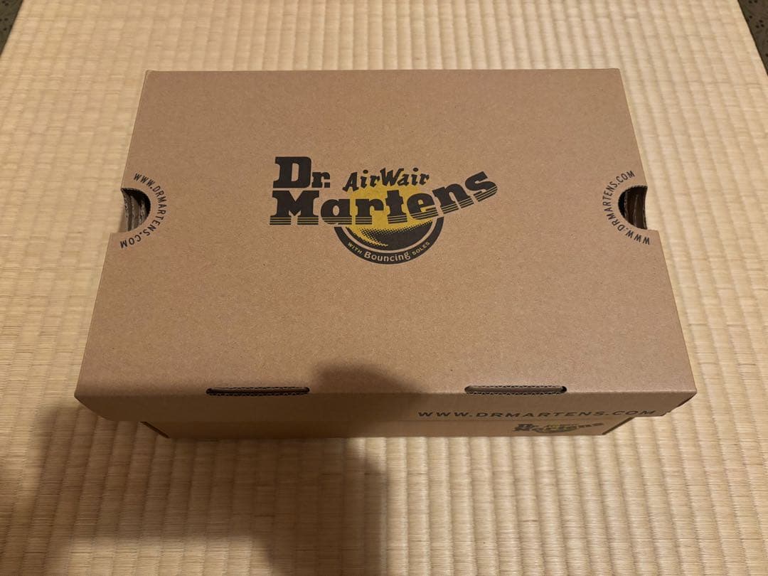 Dr. Martens バーガンディ 3ホール