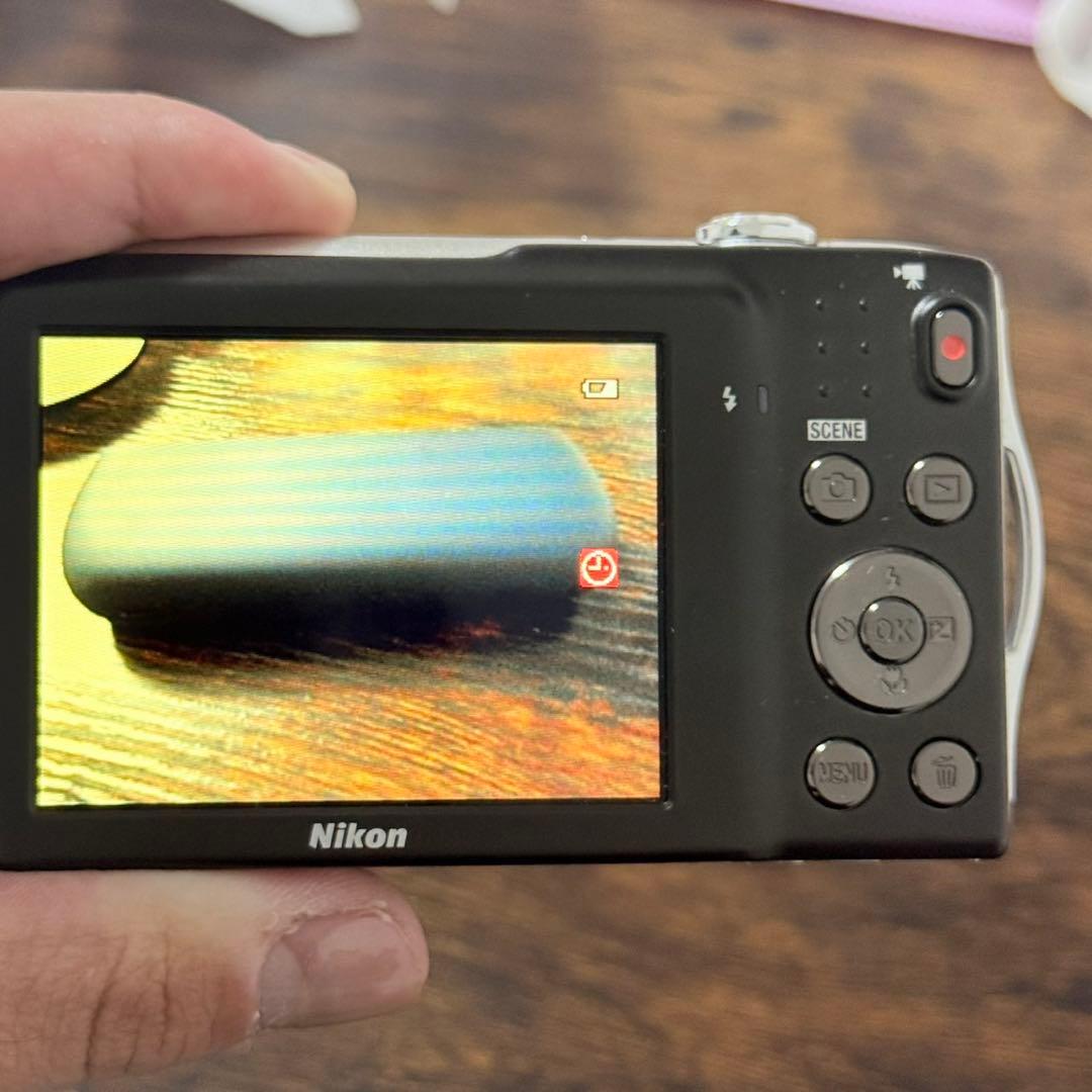 デジカメ　Nikon coolpix S3300