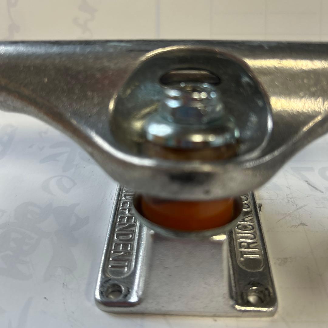 美品 INDEPENDENT 139チタントラックFORGED TITANIUM