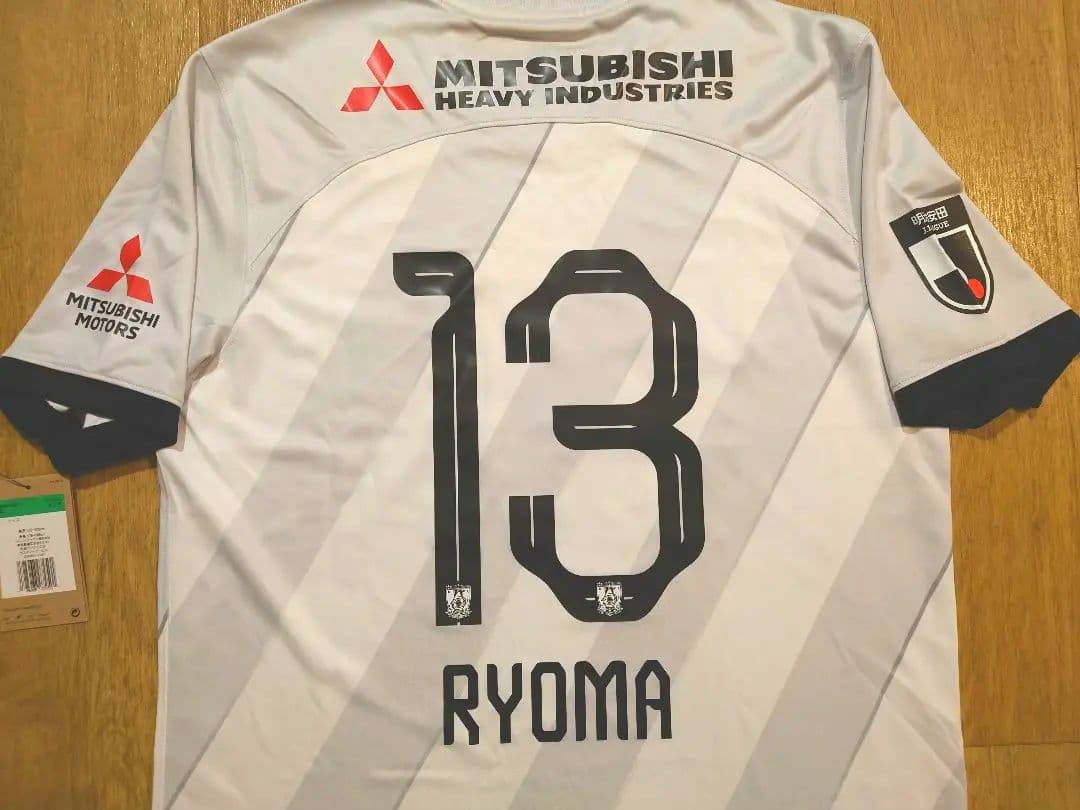 浦和レッズ 2024 アウェイユニフォーム　渡邊凌磨選手　No.13