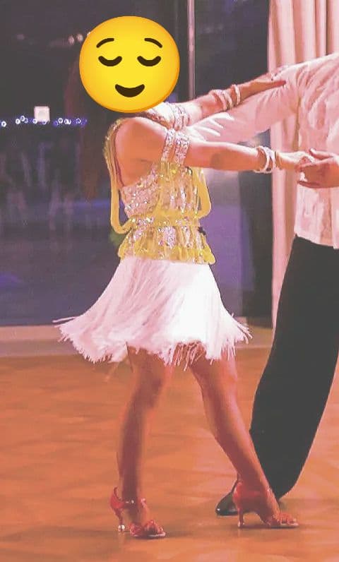 ユリア風デザイン(ドレスショップシーズ作製ハイグレード)中古ラテンドレスSサイズ