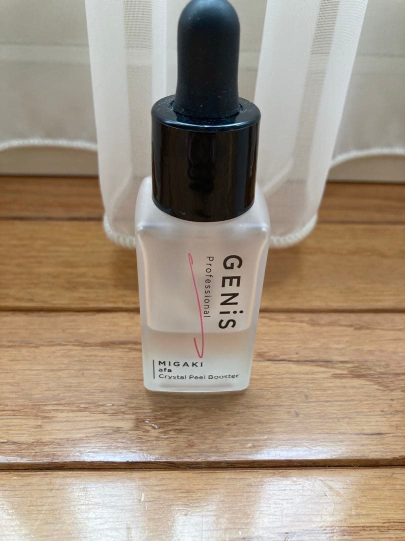 ❣️❣️❣️GENiS ジェニス 化粧水とクリスタル ピールブースター
