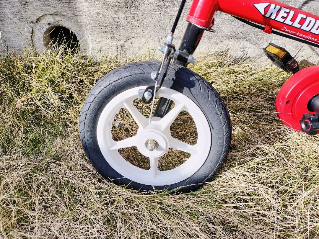 ケルコグバイク　自転車　子供　キッズ　ストライダー　赤　練習　初