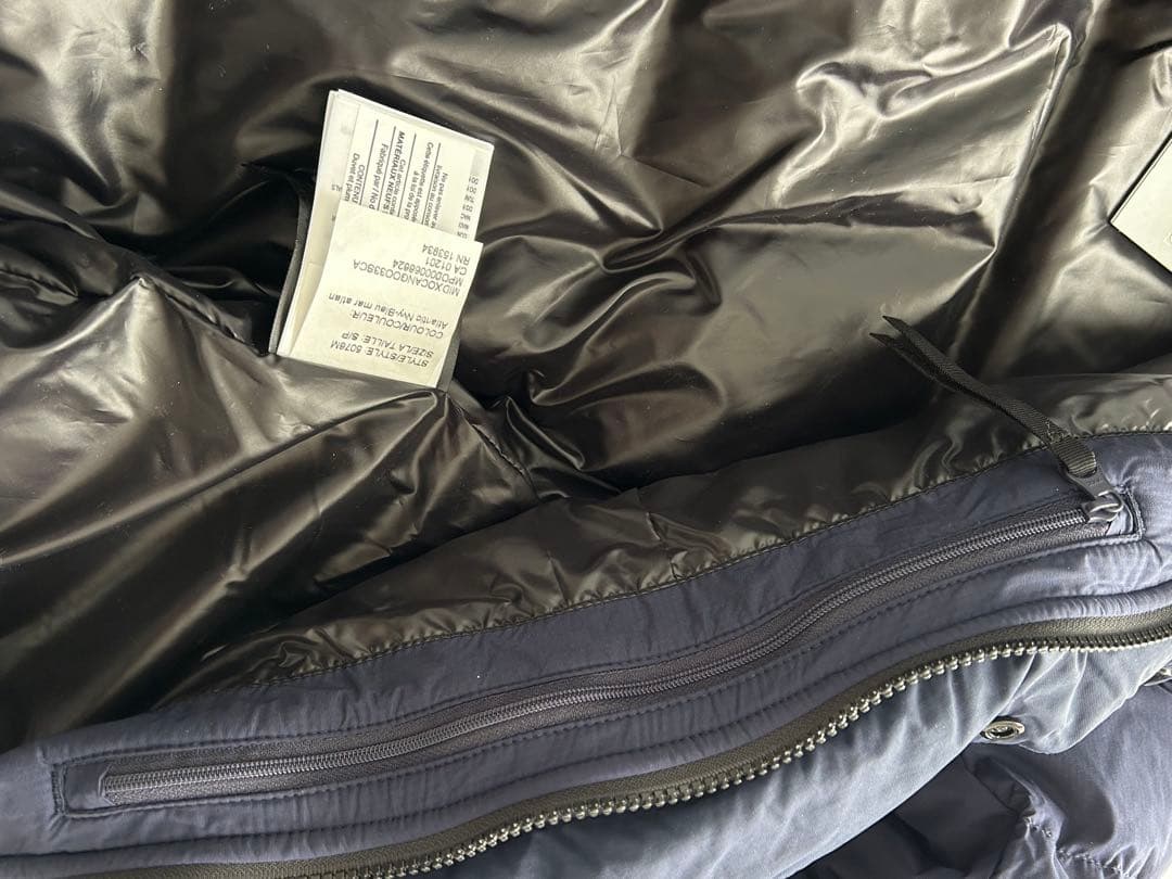 最終新品タグ付き カナダグースアームストロングフーディー