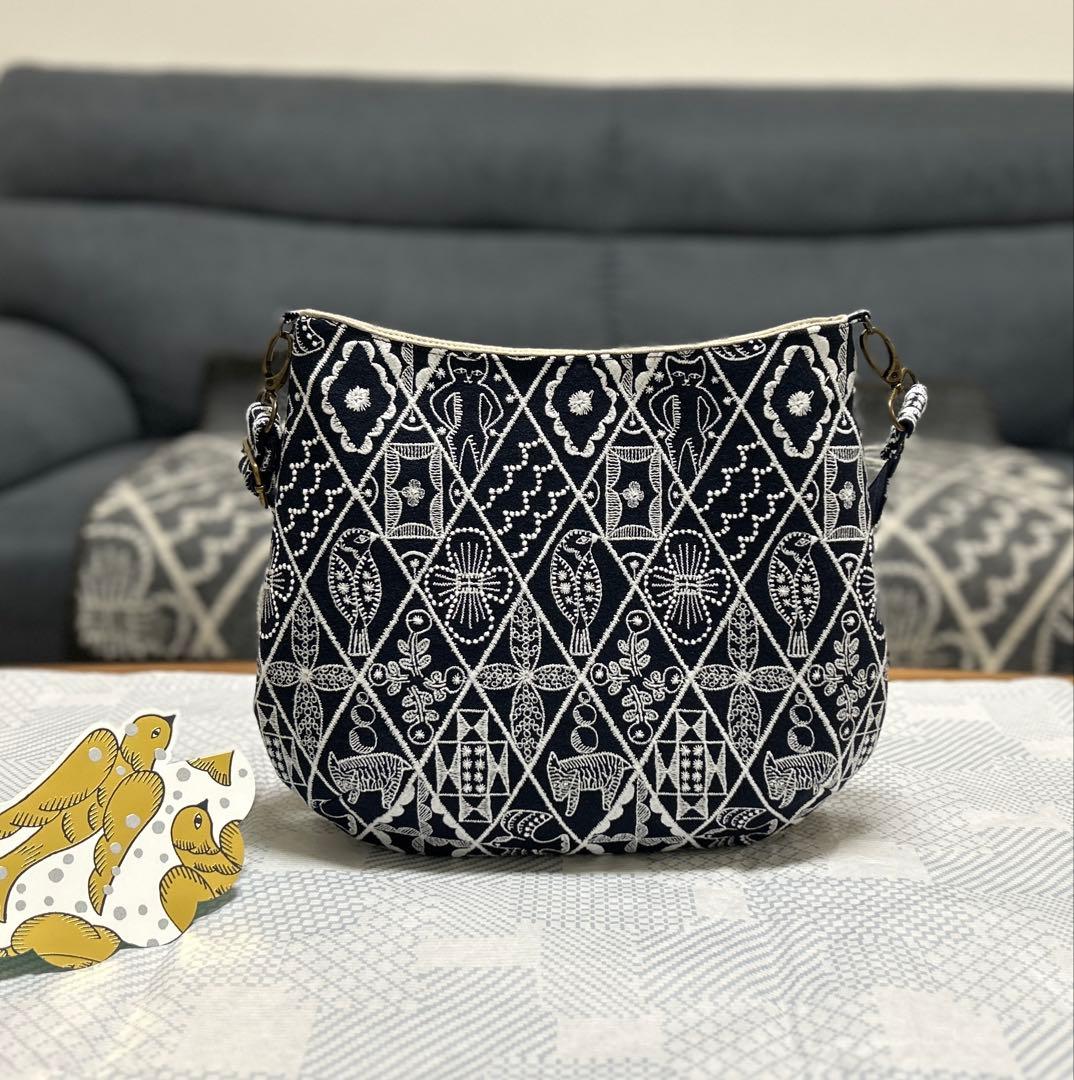 さと75 様 symphony navy コロりんショルダー