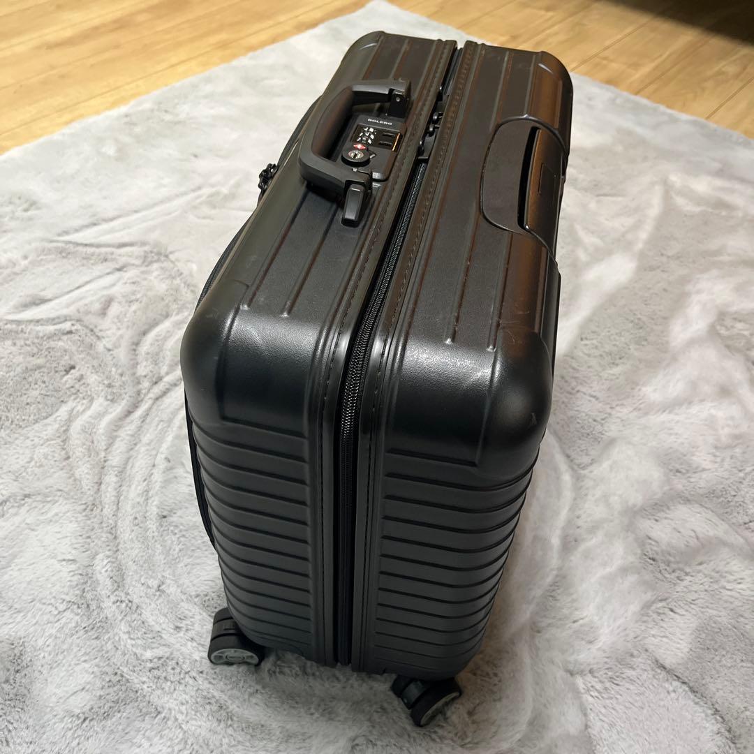 廃盤希少　美品　RIMOWA ボレロ　4輪　ブラック キャリーケース
