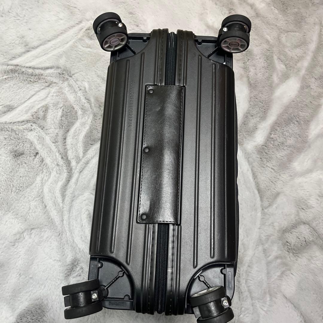 廃盤希少　美品　RIMOWA ボレロ　4輪　ブラック キャリーケース