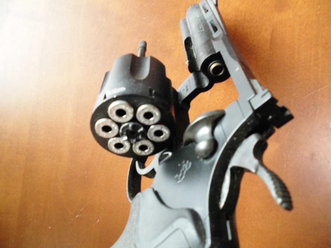 東京マルイ コルトパイソン4インチ　プラスチック製