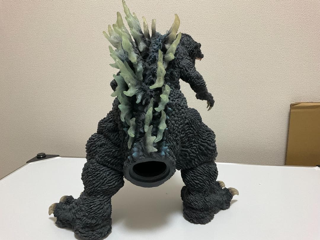 はるかさん専用 ゴジラ2001 ギガンティックシリーズ 背びれ発光イメージVer