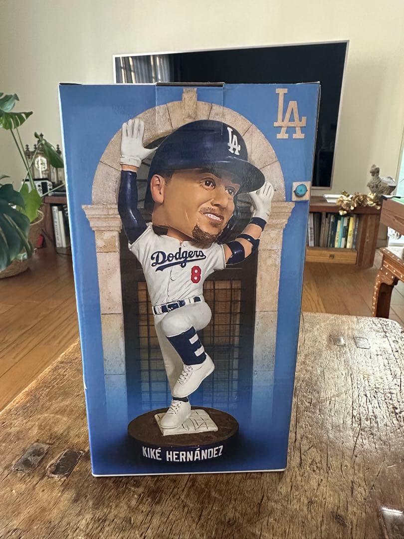 Kiké Hernández Dodgers ボブルヘッドフィギュア