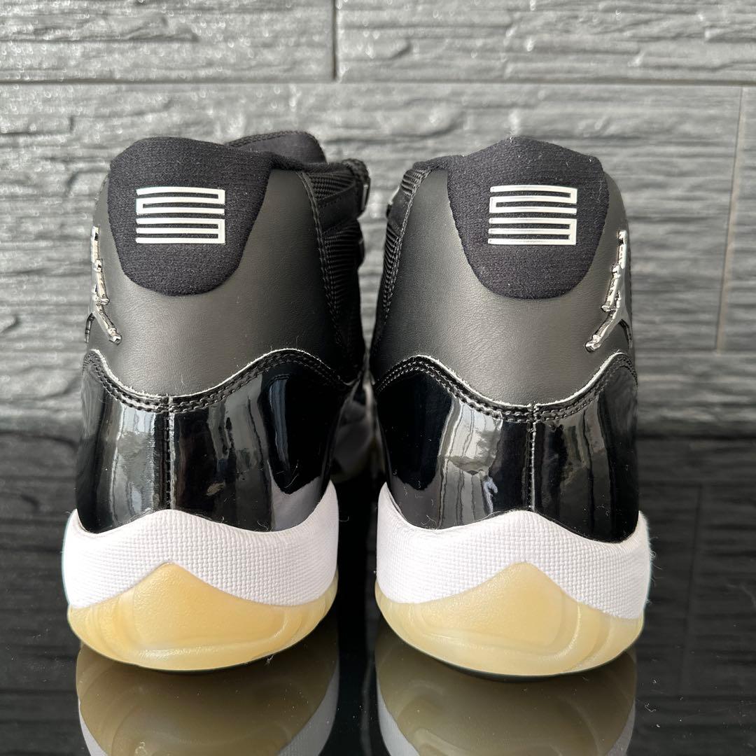 【極美品】27 NIKE エアジョーダン11