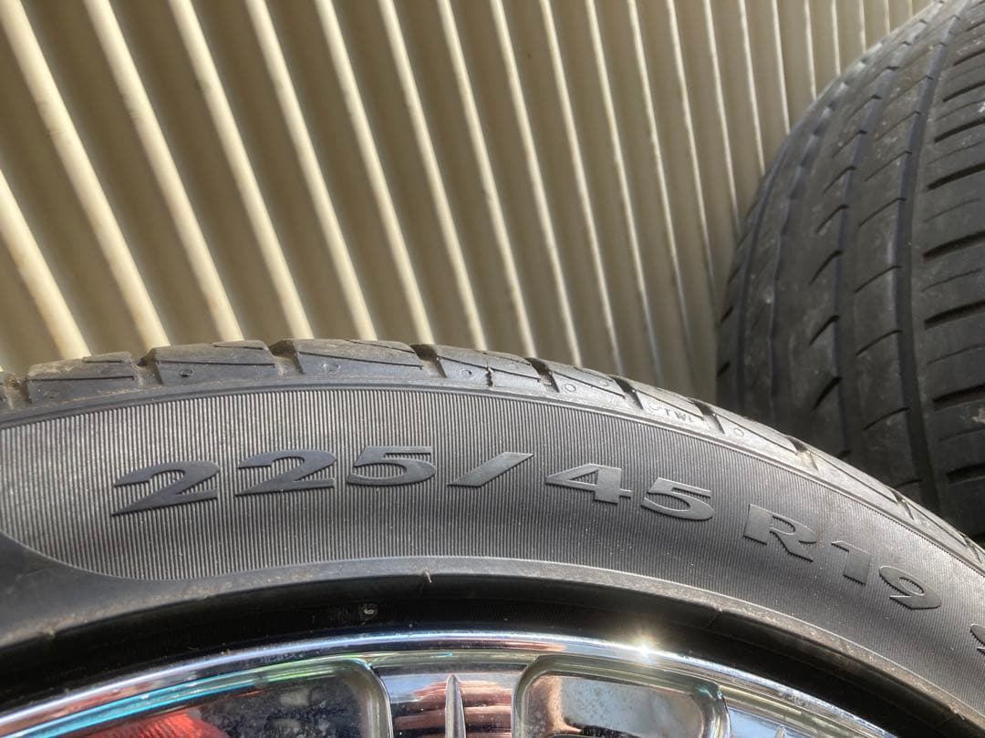 美品！VAQUISH 19インチアルミ