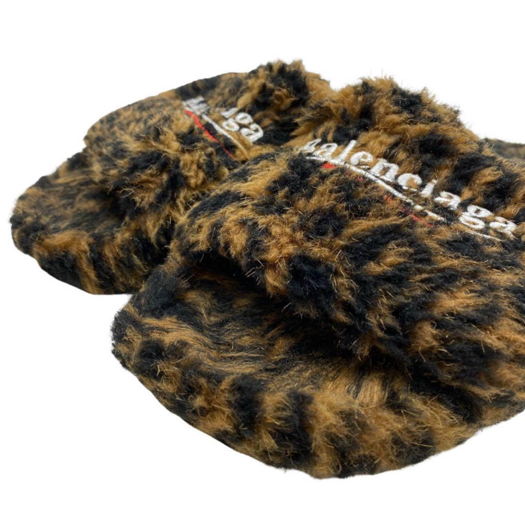 BALENCIAGA FurrySlide36ファーサンダル