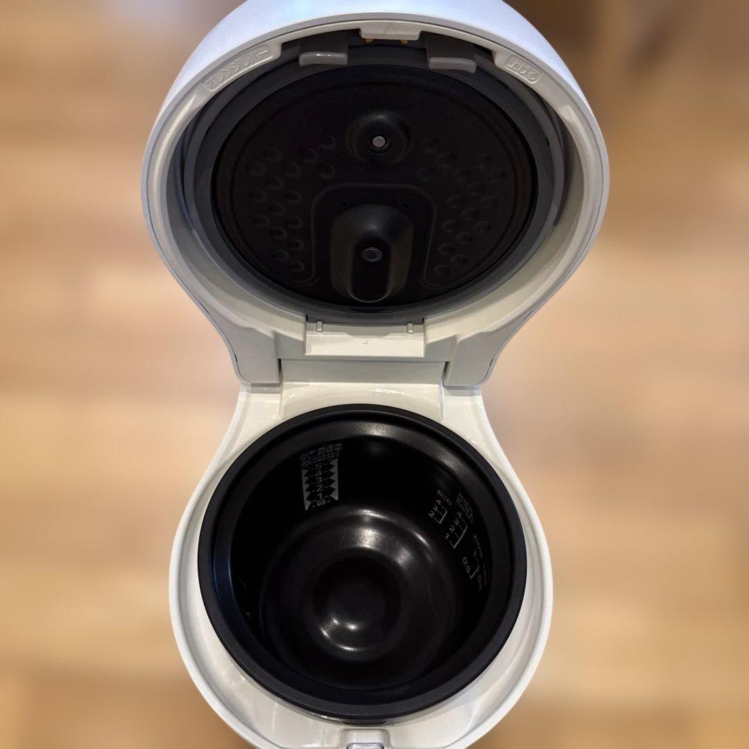 本炭釜 紬　NJ-BW10F-W　2024年製