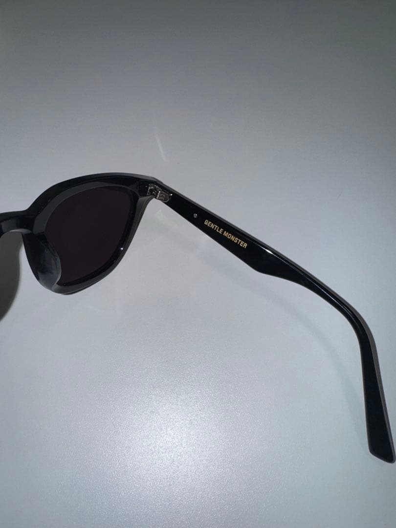 【正規品】GENTLE MONSTER ブラックサングラス