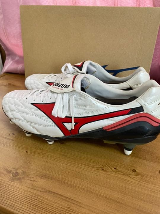 未使用品　モレリアウエーブSI  27.5 白赤黒