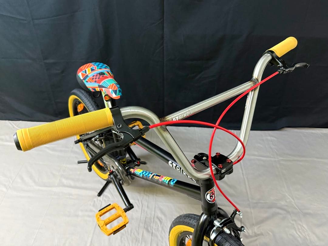 台湾製 GT BMX 自転車 20インチ イエローパーツ カスタムモデル