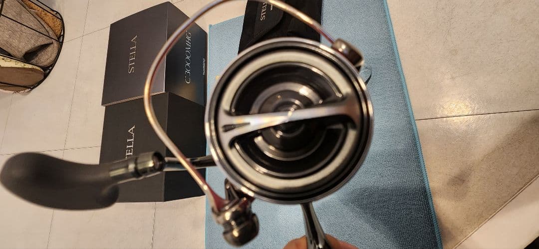 シマノ　22ステラ C3000MHG(美品)