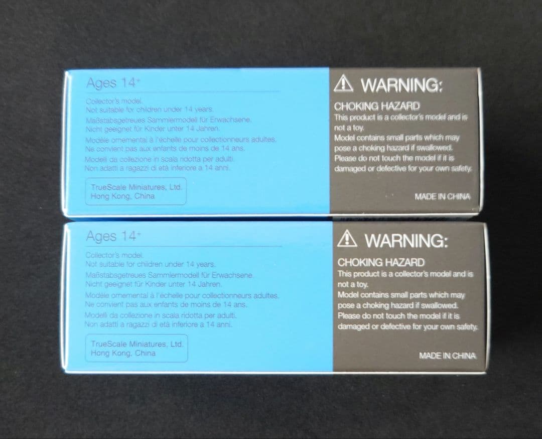 MINI GT Porsche Taycan Turbo S 2台セット。