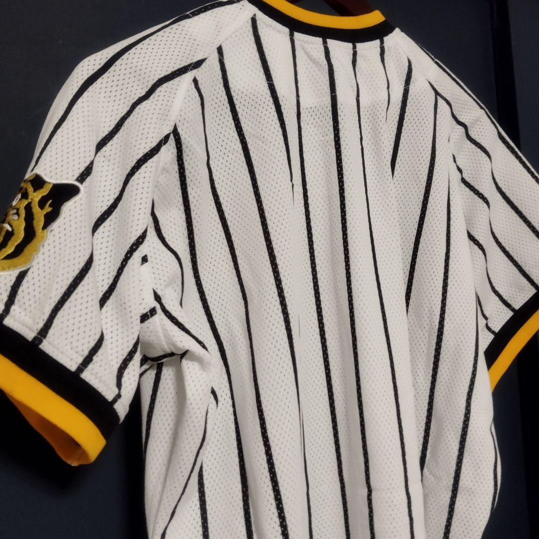 未使用　タグ付　復刻　阪神タイガース　ユニフォーム　Lサイズ 当時　刺繍　ホーム