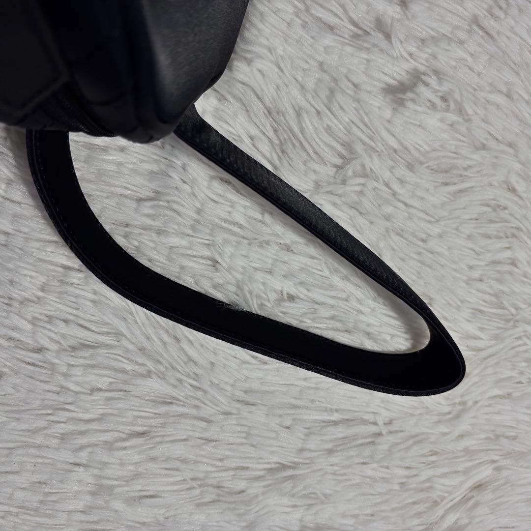 【イヴサンローラン】ハンドバック　キルティング　ワンハンドル　ミニ　シンプル