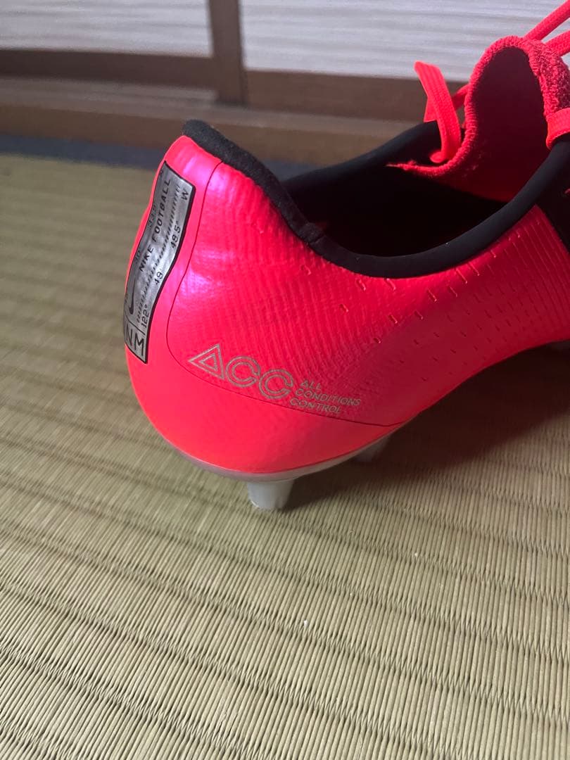 Nike サッカー　ファントム25.0