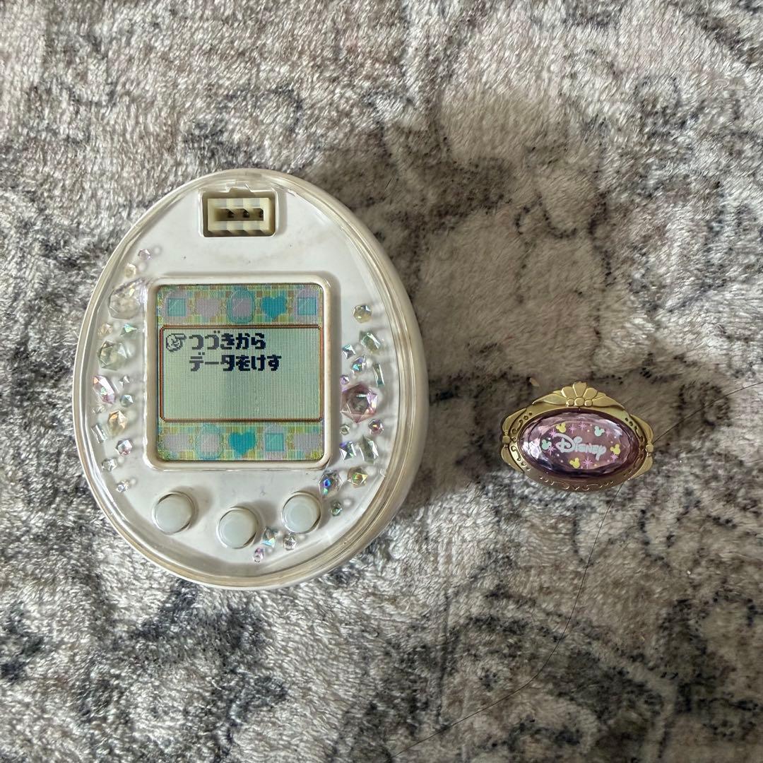 たまごっちP's たまでこピアス　Disney Tamagotchi ホワイト