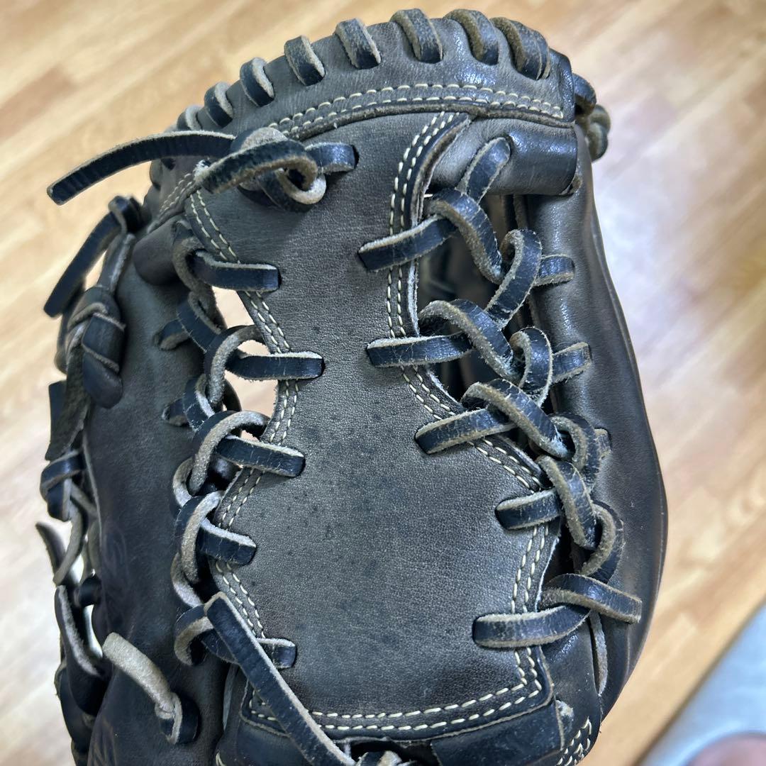 ア*ド様 Mizuno 硬式グローブ 黒（左投げ）　サイズ小さめ（縦28cm）